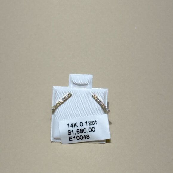 diamond bar earrings - Picture 4 of 6